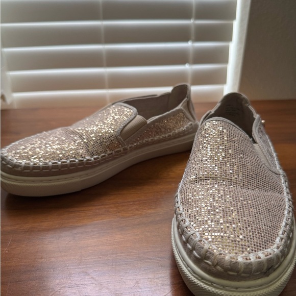 Yellow Box Women's Glitter Loafers women’s sized 6 - Picture 11 of 13